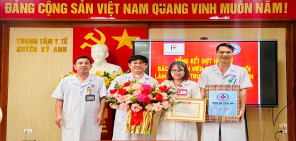 Trung tâm Y tế Kỳ Anh tổ chức tổng kết đợt hỗ trợ chuyên môn của  Bác sĩ Bệnh viện Đại học Y Hà Nội